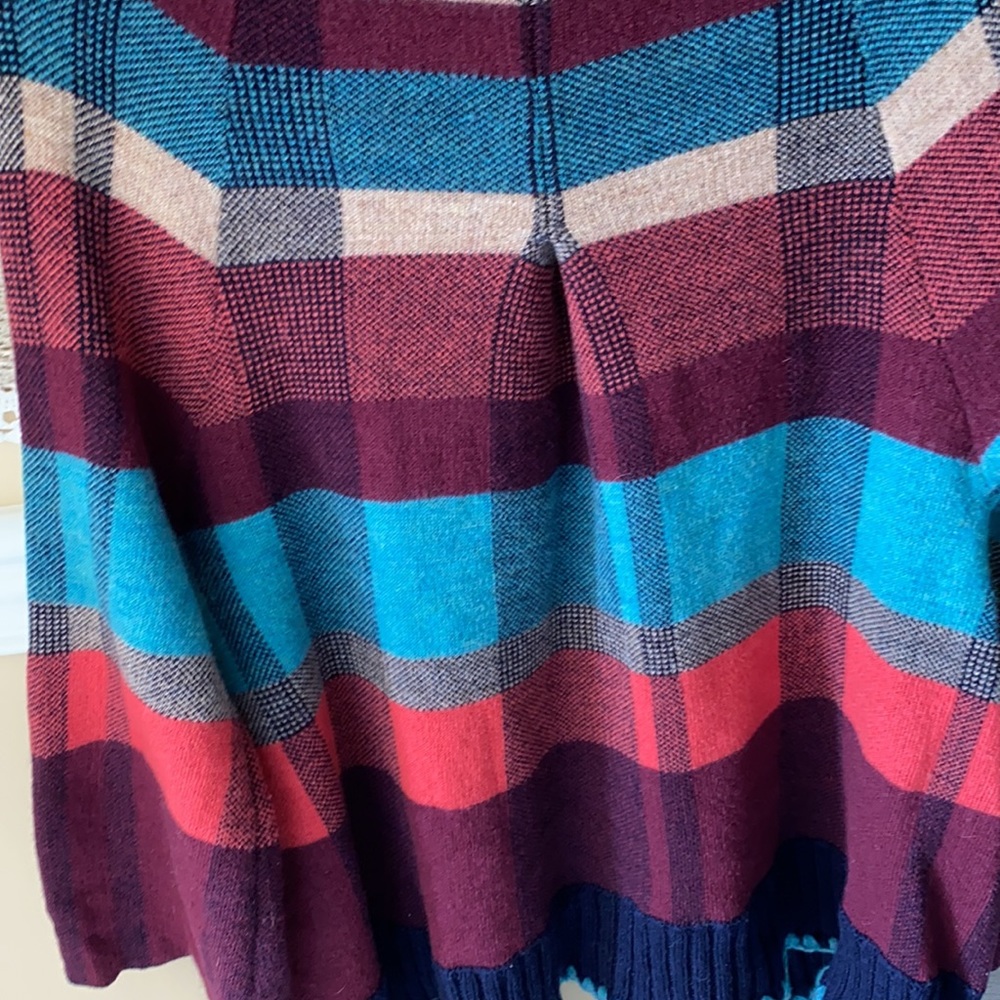 Sweater - Picture 5 of 5